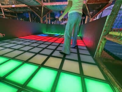 Bodenspiel_Lightjumper-400x300